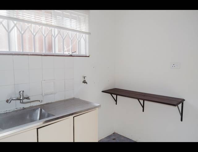 2 BEDROOM APARTMENT FOR SALE IN SCOTTBURGH CENTRAL